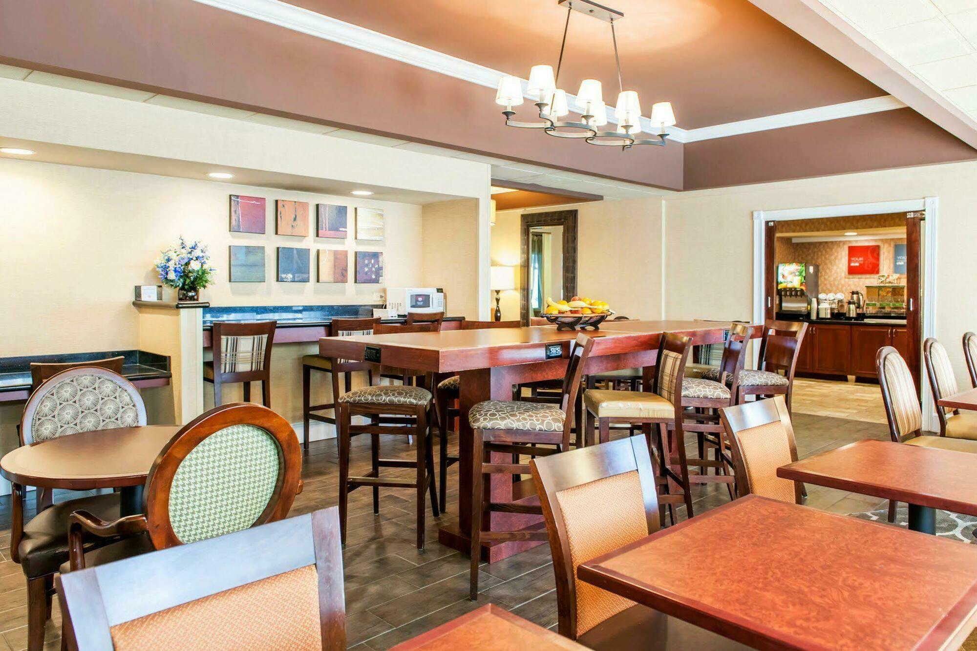 Comfort Inn Oxford - University Area Zewnętrze zdjęcie